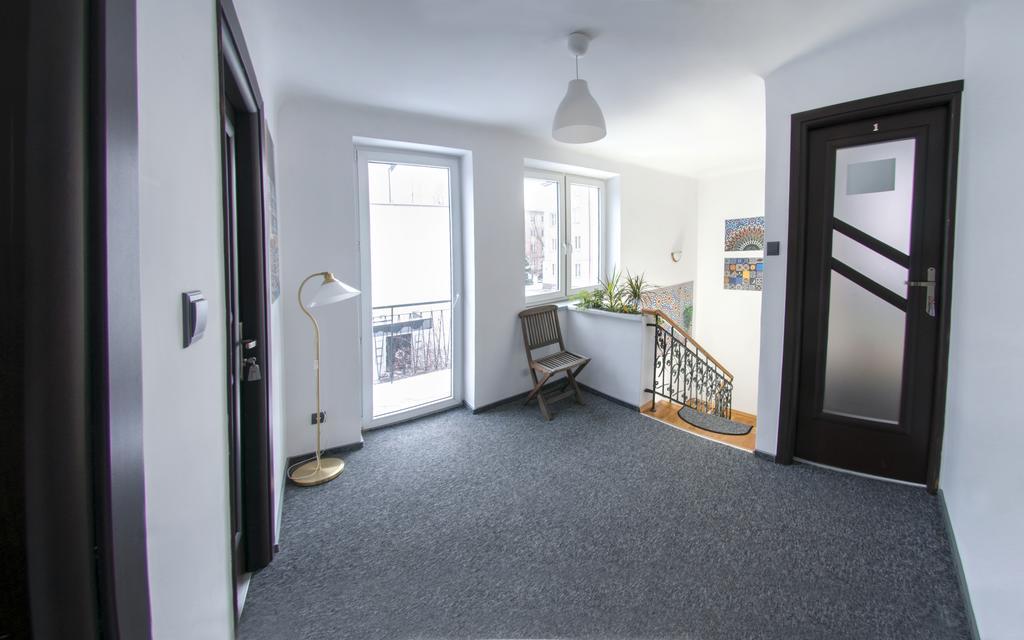 Wierzbno Hostel Warsawa Bagian luar foto
