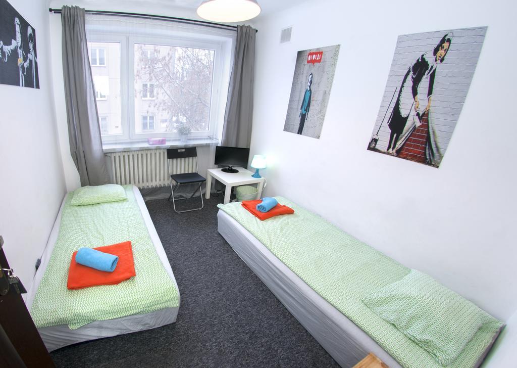 Wierzbno Hostel Warsawa Bagian luar foto