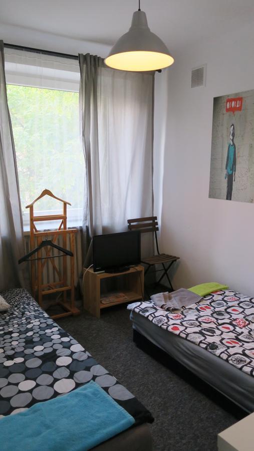 Wierzbno Hostel Warsawa Bagian luar foto