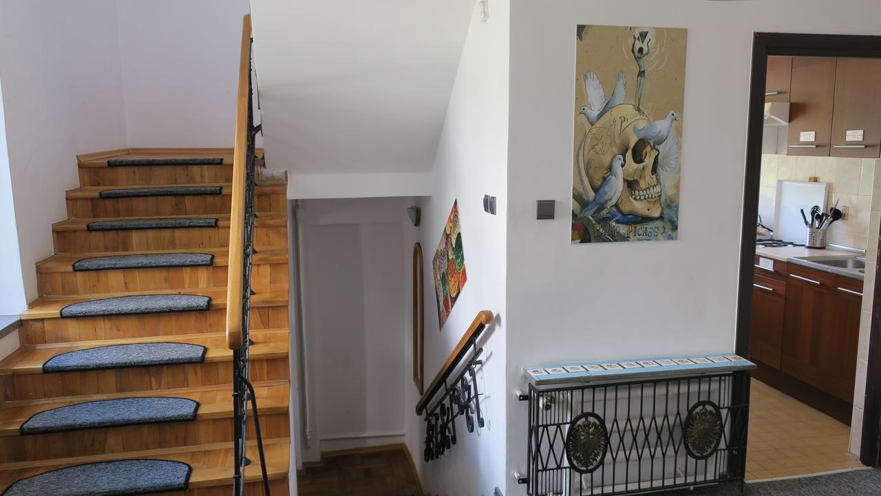 Wierzbno Hostel Warsawa Bagian luar foto